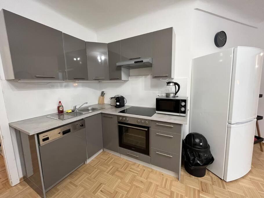 *Luxurious And Spacious Family Apartment* Vienna Luaran gambar